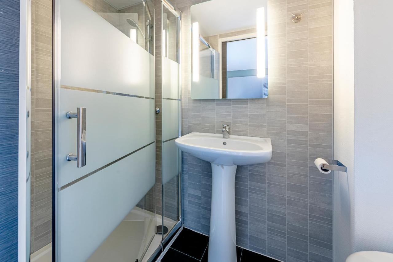 B&B Hotel Bordeaux Le Haillan 3 Etoiles Buitenkant foto