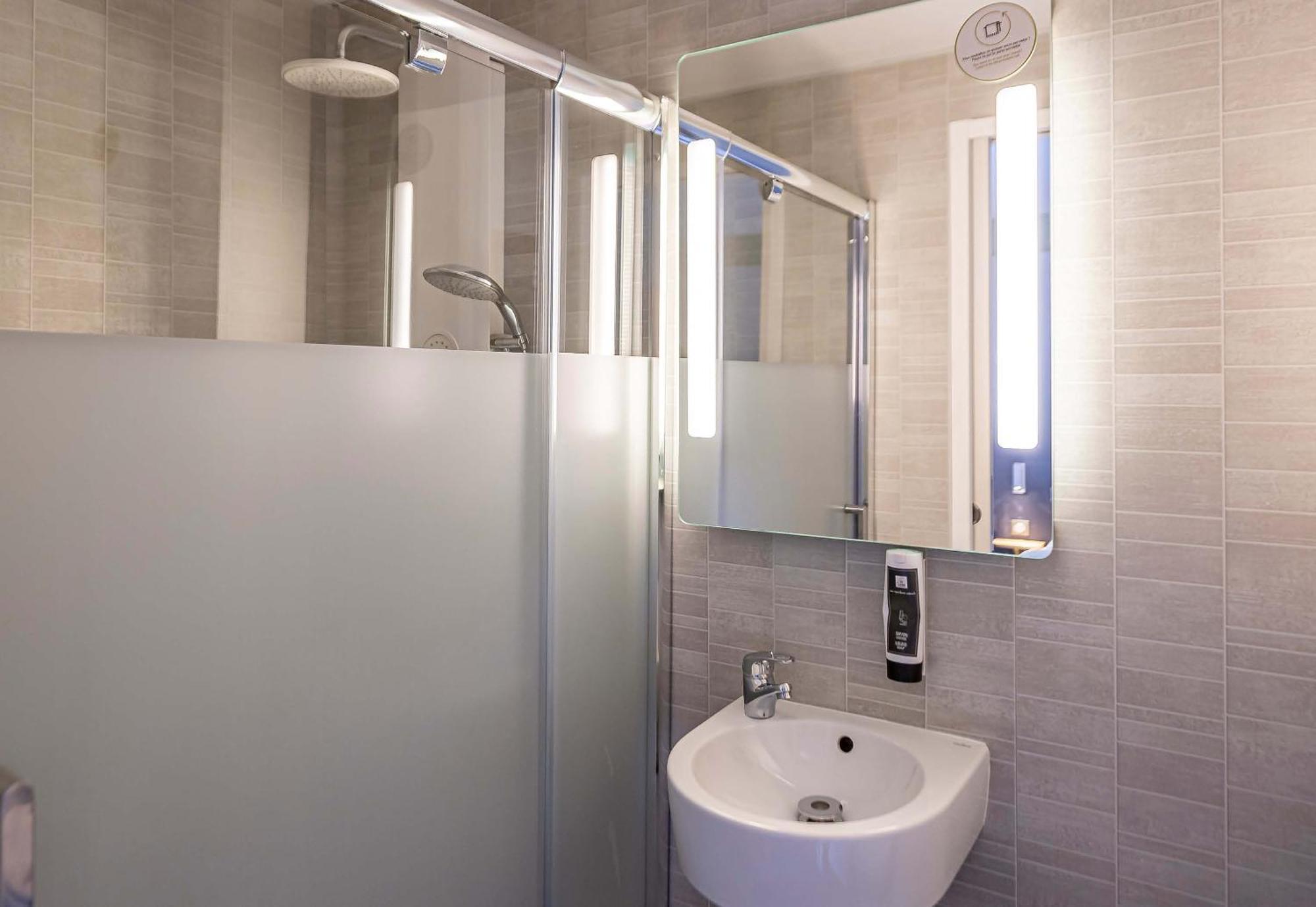 B&B Hotel Bordeaux Le Haillan 3 Etoiles Buitenkant foto