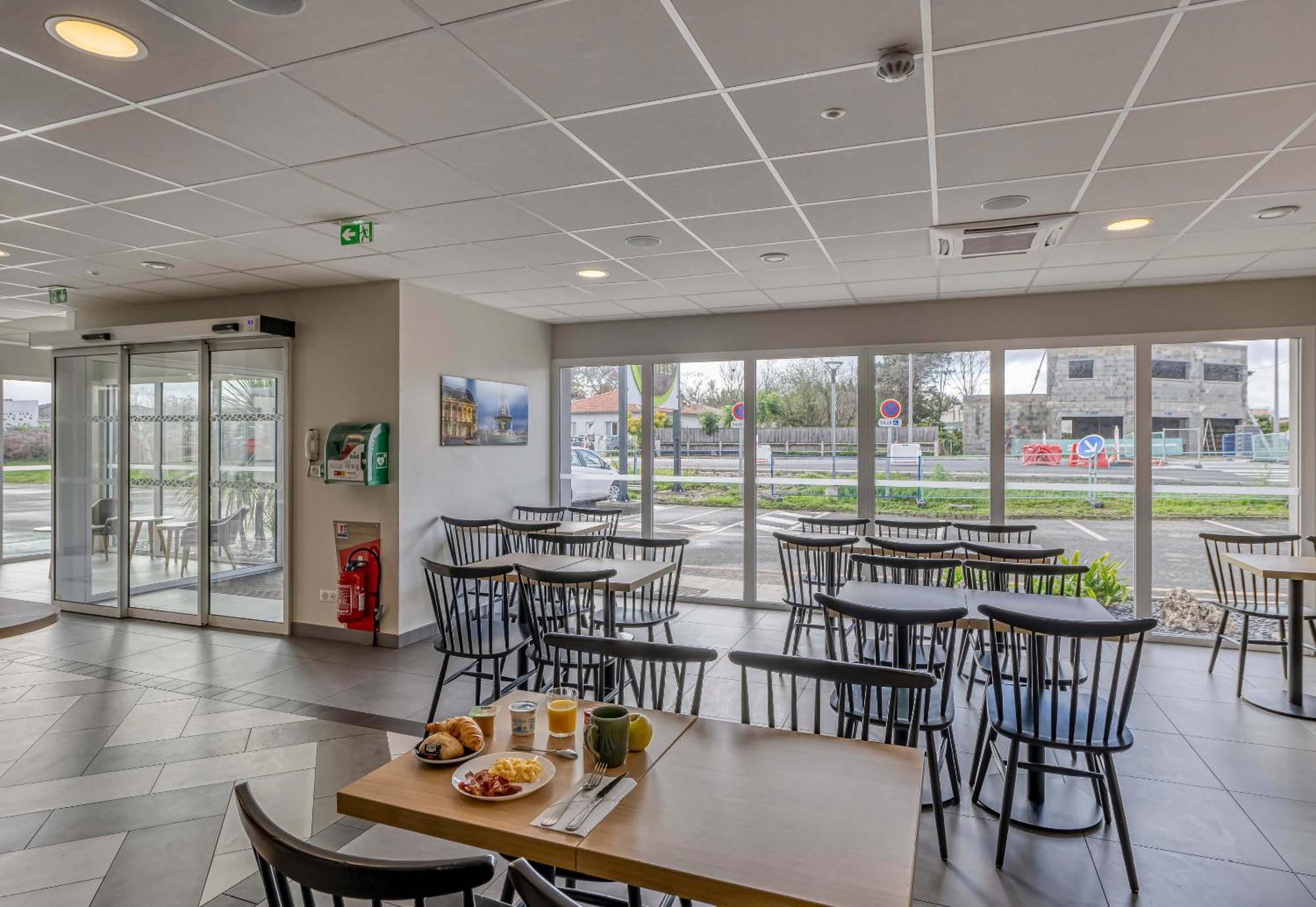 B&B Hotel Bordeaux Le Haillan 3 Etoiles Buitenkant foto